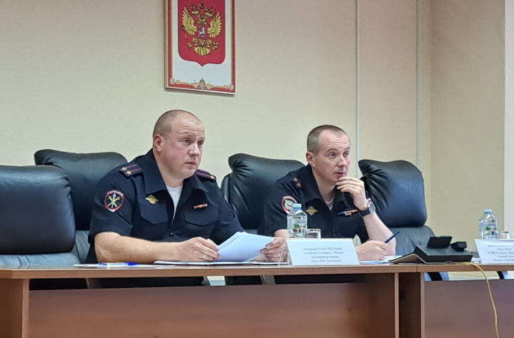 В ОМВД России по районам Юго-Восточного округа при участие членов Общественного совета состоялись совещания по подведению итогов деятельности за первое полугодие